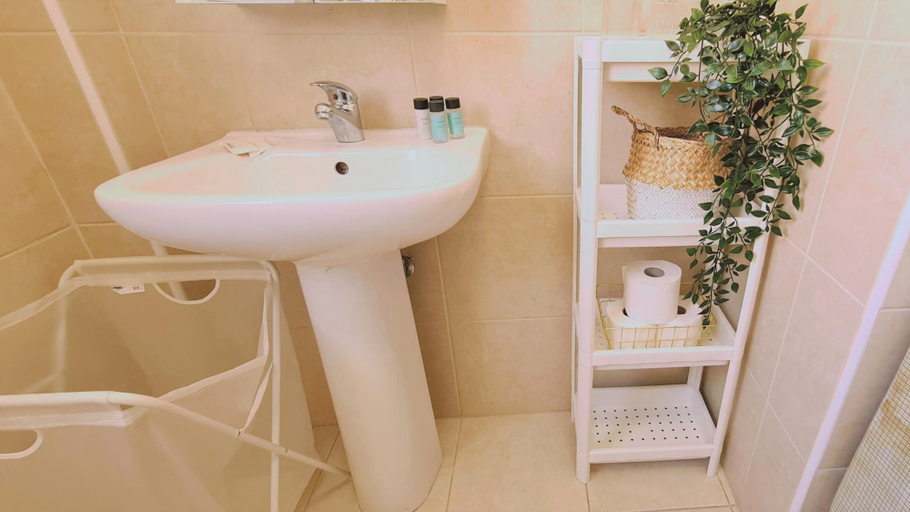 Room 5, 61 VOR - Sunny Palms, Larnaca