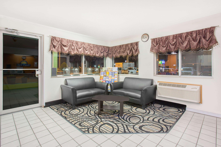 Public Area 2, Days Inn by Wyndham Ogallala, Keith