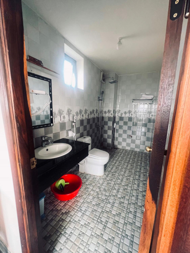 Bathroom 3, Hồng Ngọc 1 Hotel Ta Dung, Đăk Glong