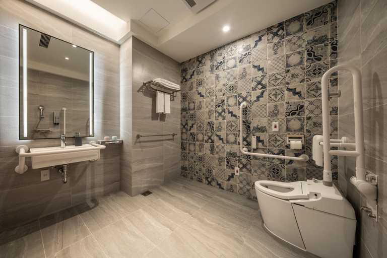Bathroom 4, Lihejiazhu, Tainan