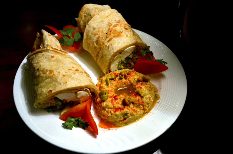 Food & Drinks 4, Manali Heights, Kullu