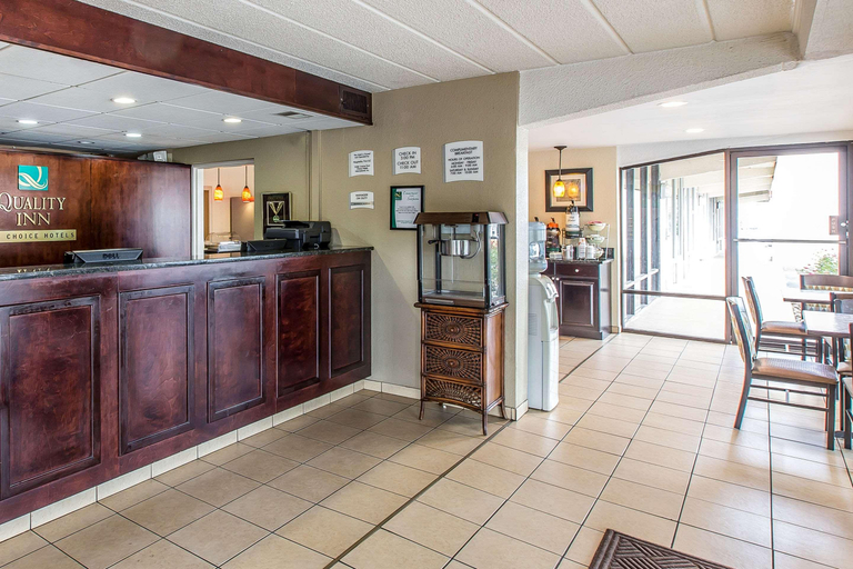 Public Area 3, Quality Inn & Suites Easley - Greenville, Pickens