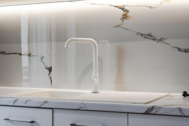 Bathroom 2, Crystal Bay Apartment, Durrësit