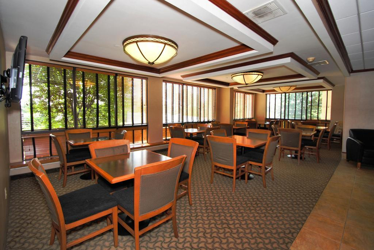 Public Area 2, The Clocktower Hotel Latham - North Albany, an Ascend Collection Hotel, Albany