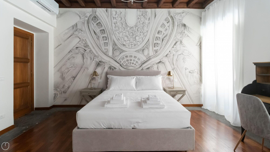 Room 2, Italianway - Barberini 4 Magister, Roma