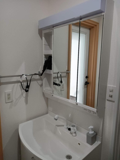 Bathroom 14