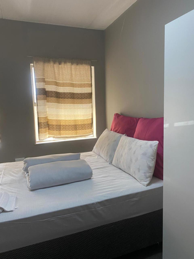 3, Contractors Accommodation at pio guest house, Ngaka Modiri Molema