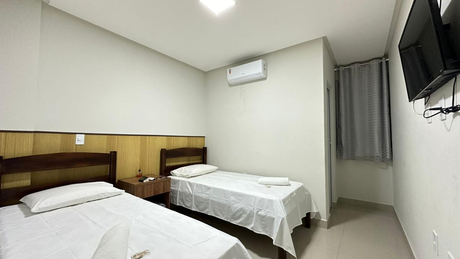 Others 5, Hotel Brisas, Bom Jesus da Lapa
