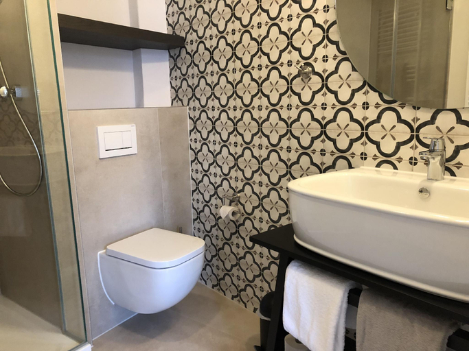 Bathroom 5, VIAs Appartements und Ferienwohnungen, Görlitz