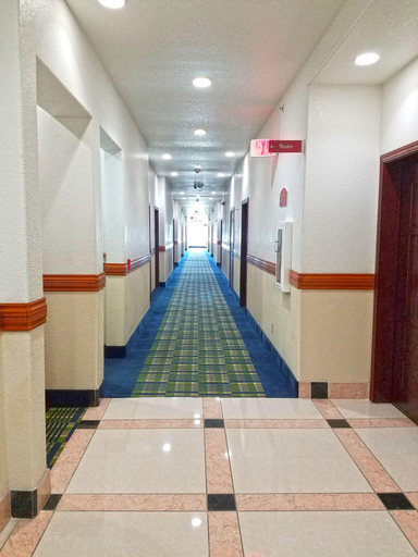 Public Area 2, Ramada by Wyndham South Waco, McLennan