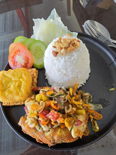 Food & Drinks 3, Puri Cigupakan, Bandung