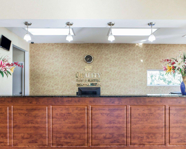 Public Area 2, Quality Inn & Suites Cartersville North, Bartow