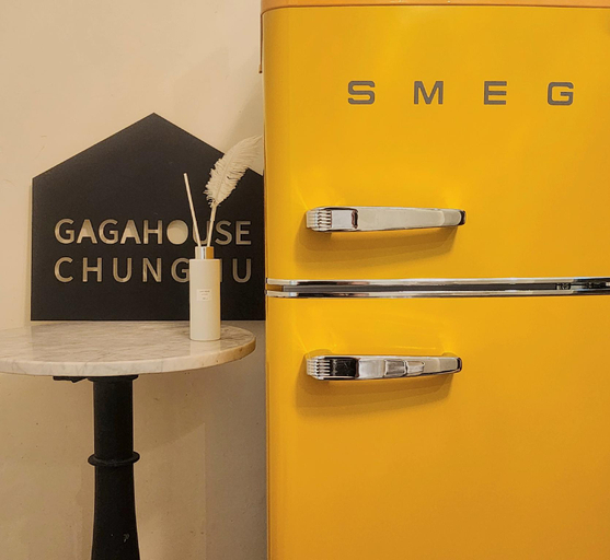 Others 5, Gaga House Chungmu, Jung