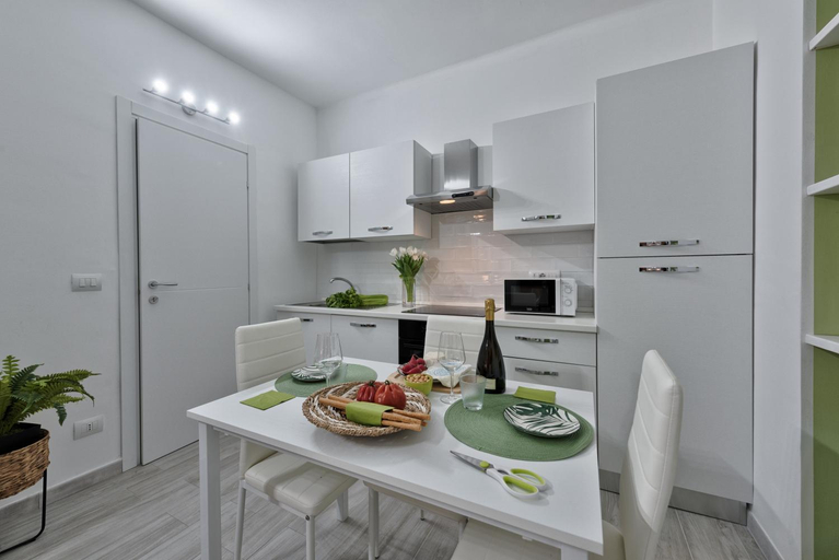 Dining Room 1