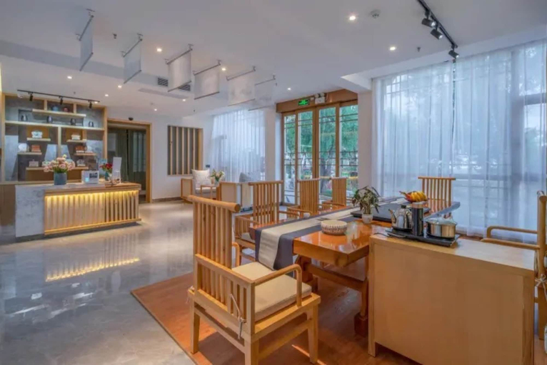 Food & Drinks 4, Floral Hotel · Nameiju Lijiang, Lijiang