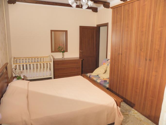 Bedroom 3, Agriturismo U Caruggiu, Imperia