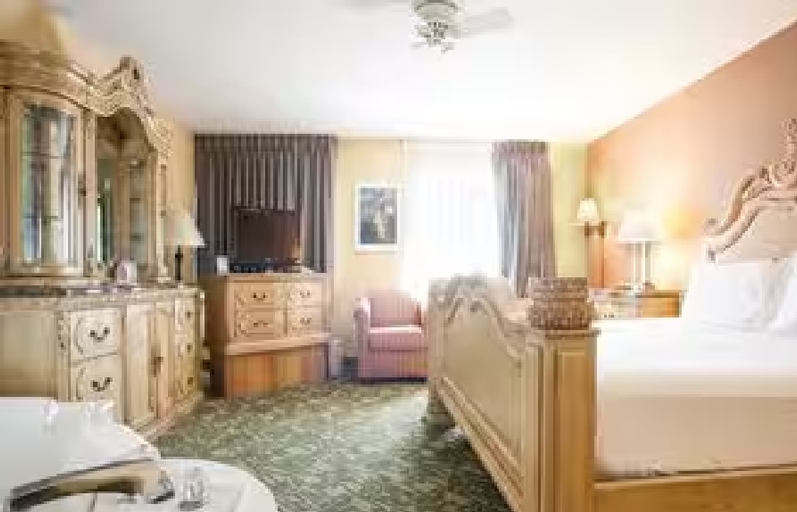 Bedroom 3, Garner Hotel Battle Creek South by IHG, Calhoun