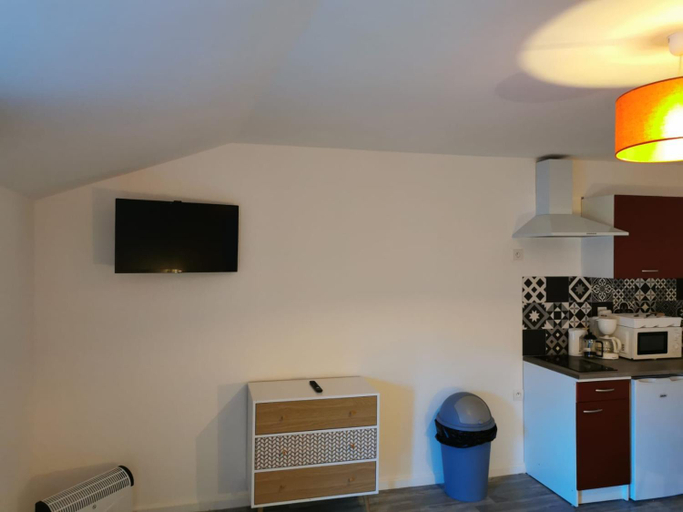 5, Studio ruffec 10, Charente