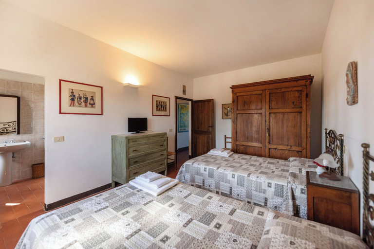 Bedroom 3, Country Villa In Tuscan Hills, Siena