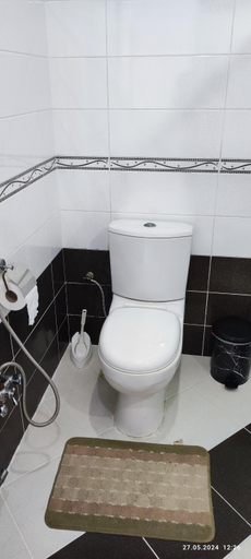 Bathroom 3, Moy dom Ganja, Gəncə