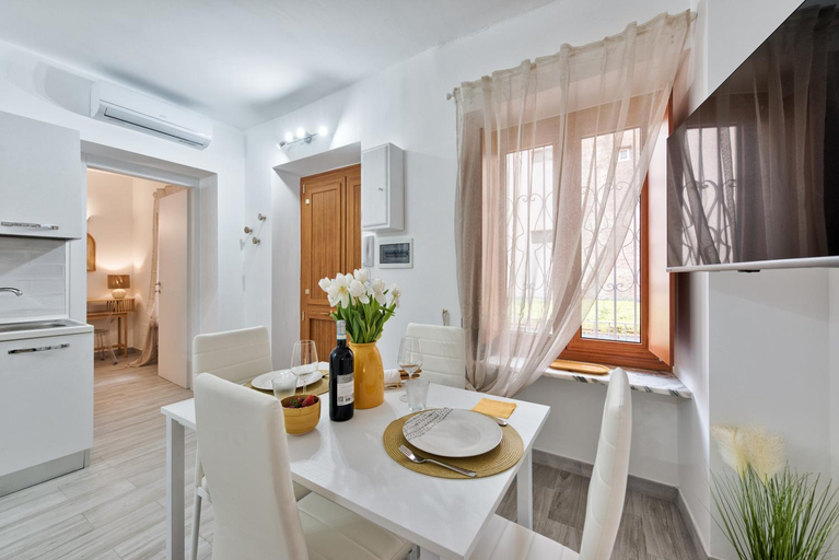 Dining Room 3