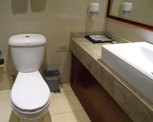 Bathroom, Urba Hotel · Xi'an North Railway Station, Xi'an