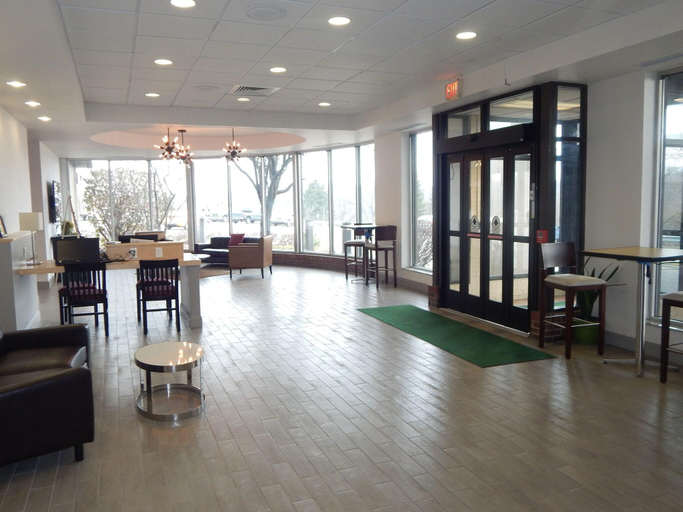 Public Area, Ramada by Wyndham Beaver Falls, Beaver