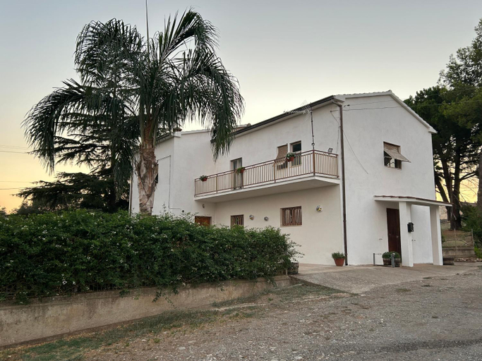 Others 2, Masseria Novelli, Cosenza