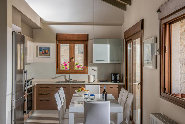 Others 5, Omega House in Crete, Crete