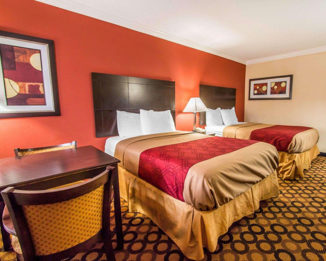 Bedroom 4, Econo Lodge Richmond Hill, Bryan
