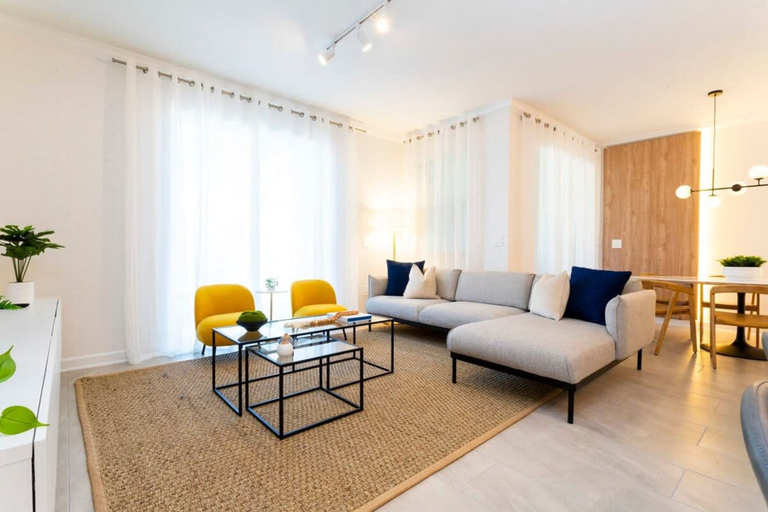 Room 5, Chic Modern Marvel-spacious Themed Bedrooms Private Pool, Osceola