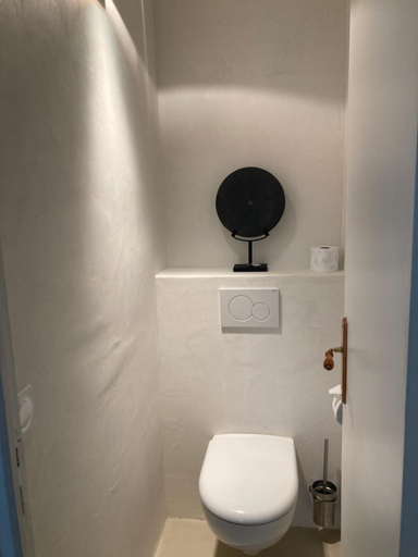 Bathroom 4, Mas de grange neuve, Drôme