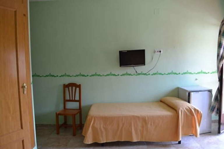 Others 5, Hostal Vadillo, Cáceres