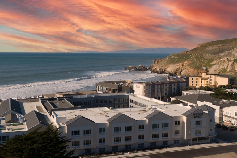 Fairfield Inn & Suites San Francisco Pacifica, San Mateo