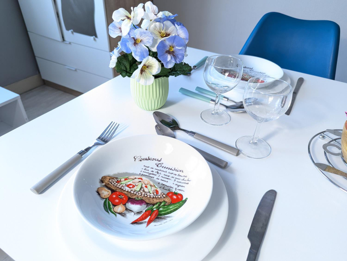 Food & Drinks, Grands Studios Maillochon acces Gare de Poitiers et Centre ville a Pieds, Vienne