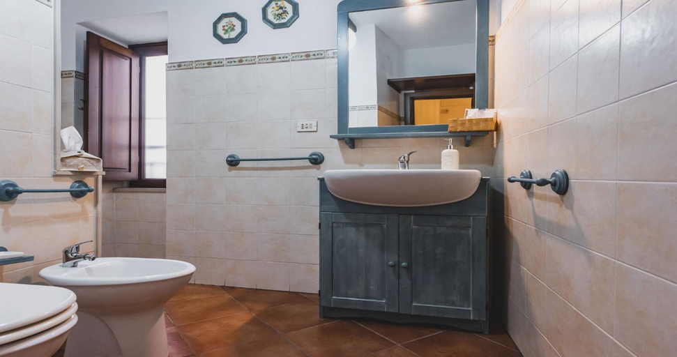 Bathroom 2, Dream Holiday Ortigia, Syracuse