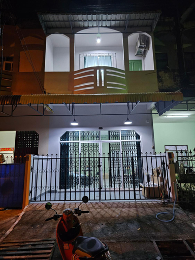 Others 3, 34house, Batong