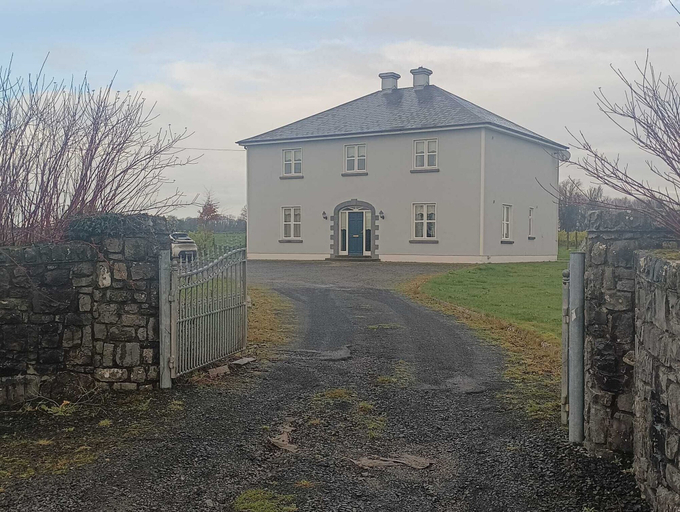 Exterior & Views 2, Global Guest Ireland