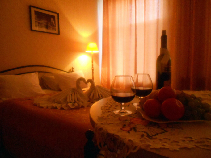 Others 3, Hotel European, Sankt-Peterburg gorsovet