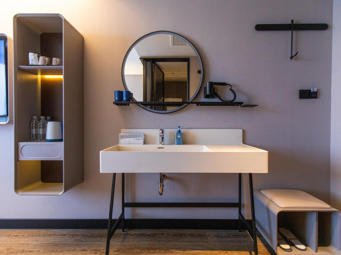Bathroom 3, Hanting Hotel Guyuan Economic Development Zone Jiulong Road, Guyuan