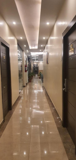 Public Area 1, Hotel Sapphire Inn Siwan, Siwan