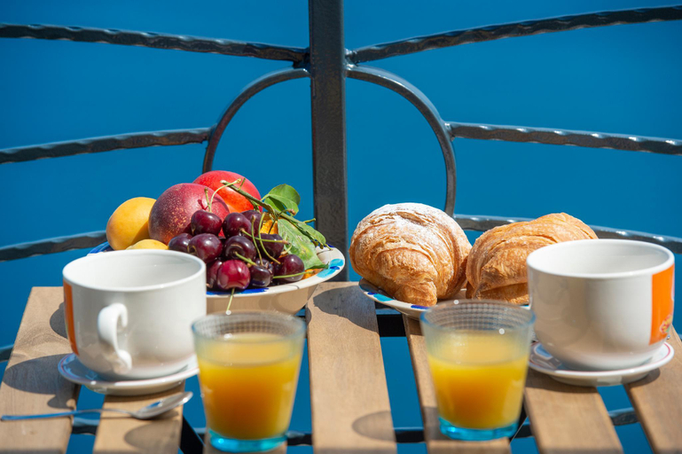 Food & Drinks, Amalfi Coast Apartment Mareblu, Salerno