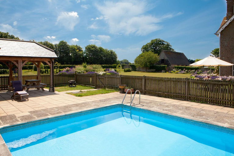 Sport & Beauty, Overtown Manor Bed and Breakfast, Swindon