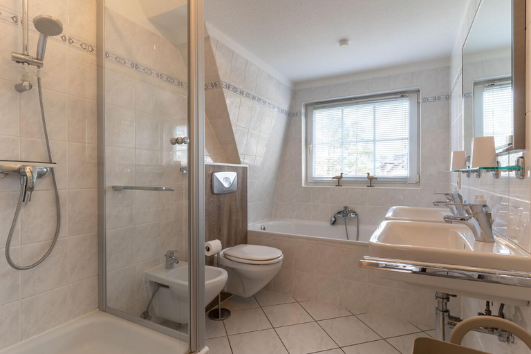 Bathroom 3, Ferienwohnung in St. Peter-Ording, Nordfriesland
