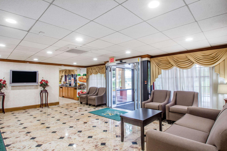 Public Area 2, Quality Inn Near Princeton, Mercer