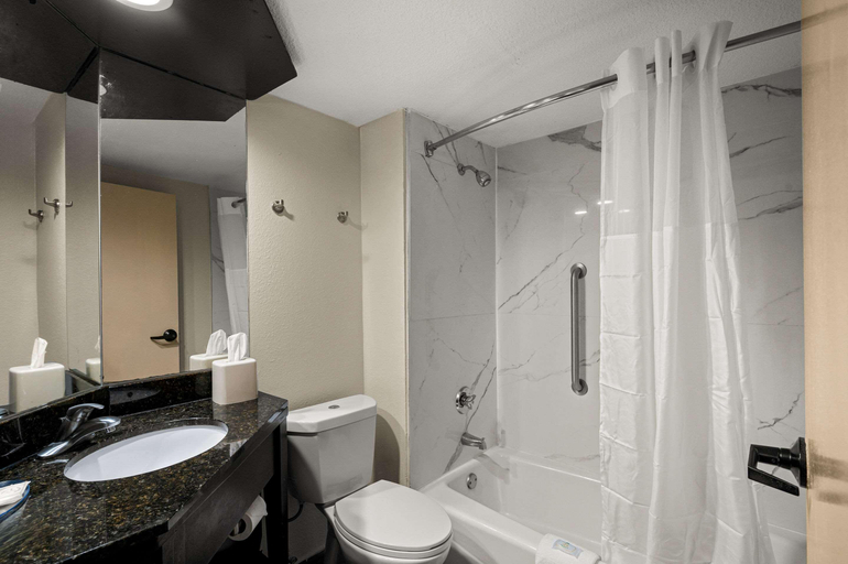 Bathroom 3, Quality Inn & Suites North Little Rock, Pulaski