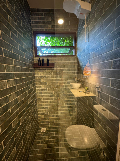 Bathroom 8
