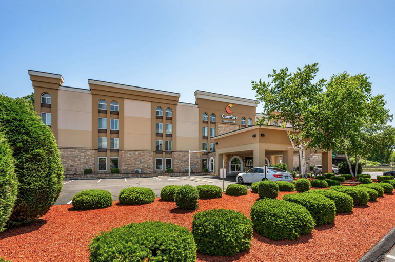 Comfort Inn and Suites East Hartford, Hartford