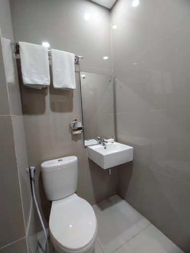 Bathroom 6