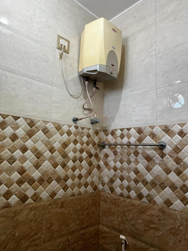 Bathroom 2, Temple View Home Stay, Tiruvannamalai